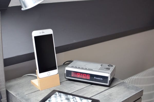 Elegant iPhone 6 Plus dock for 3D Printing